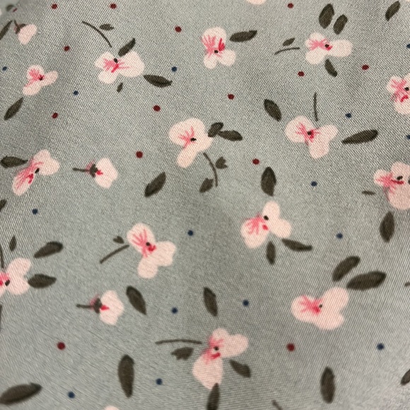 Cross cross tie blouse - Picture 2 of 3